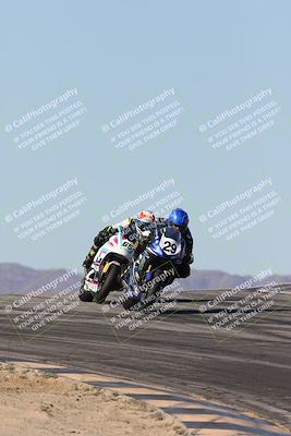 media/Dec-07-2025-CVMA (Sun) [[3e7d2de5dc]]/Race 7-Formula Lightweight Twins Shootout/